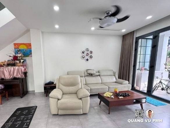 ban-nha-pho-nine-south-nha-be-can-goc-3-mat-tien-duong-so-5-sieu-thoang-mat