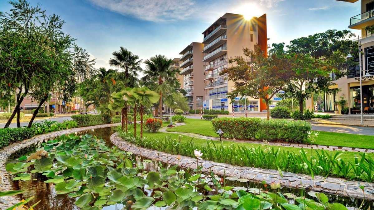 Bối cảnh thị trường bất động sản Quận 7 năm 2026 với khu dân cư hoàn chỉnh và môi trường sống ổn định